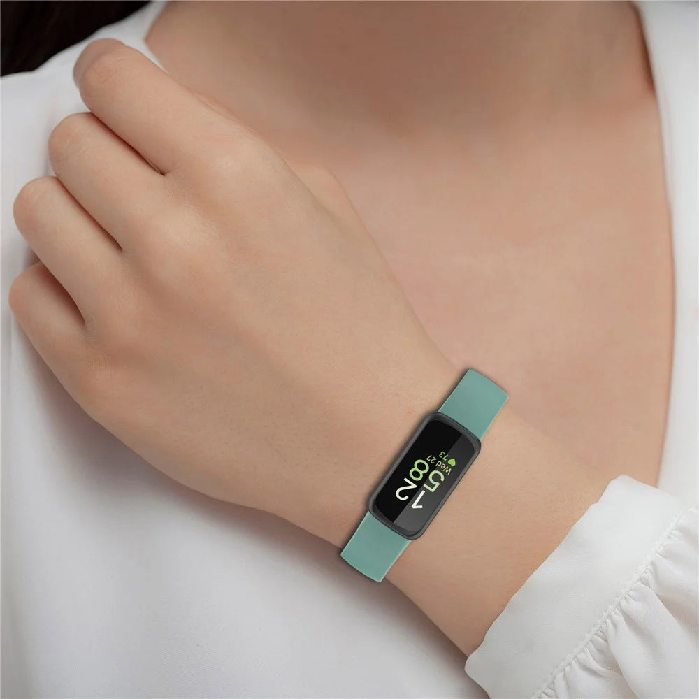 For Fitbit Inspire 3 Silicone Smart Watch Band Adjustable Pin Buckle Replacement Strap, Size: S - Pine Needle Green - 7