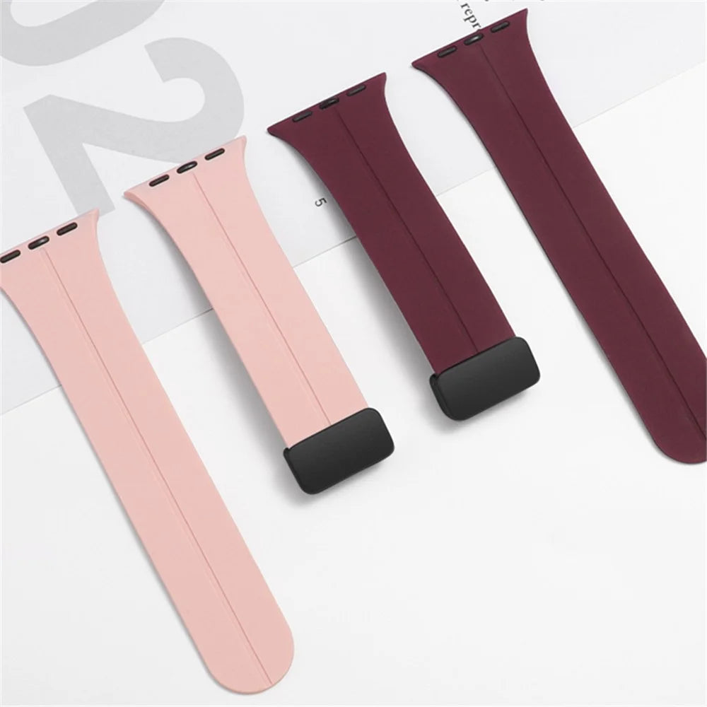 For Apple Watch Ultra 3 2 1 49mm / Series 11 10 46mm / 9 8 7 45mm / SE3 SE2 SE 6 5 4 44mm / 3 2 1 42mm Magnetic Folding Buckle Silicone Watch Band Wristband Strap Bracelet - Pink - 7