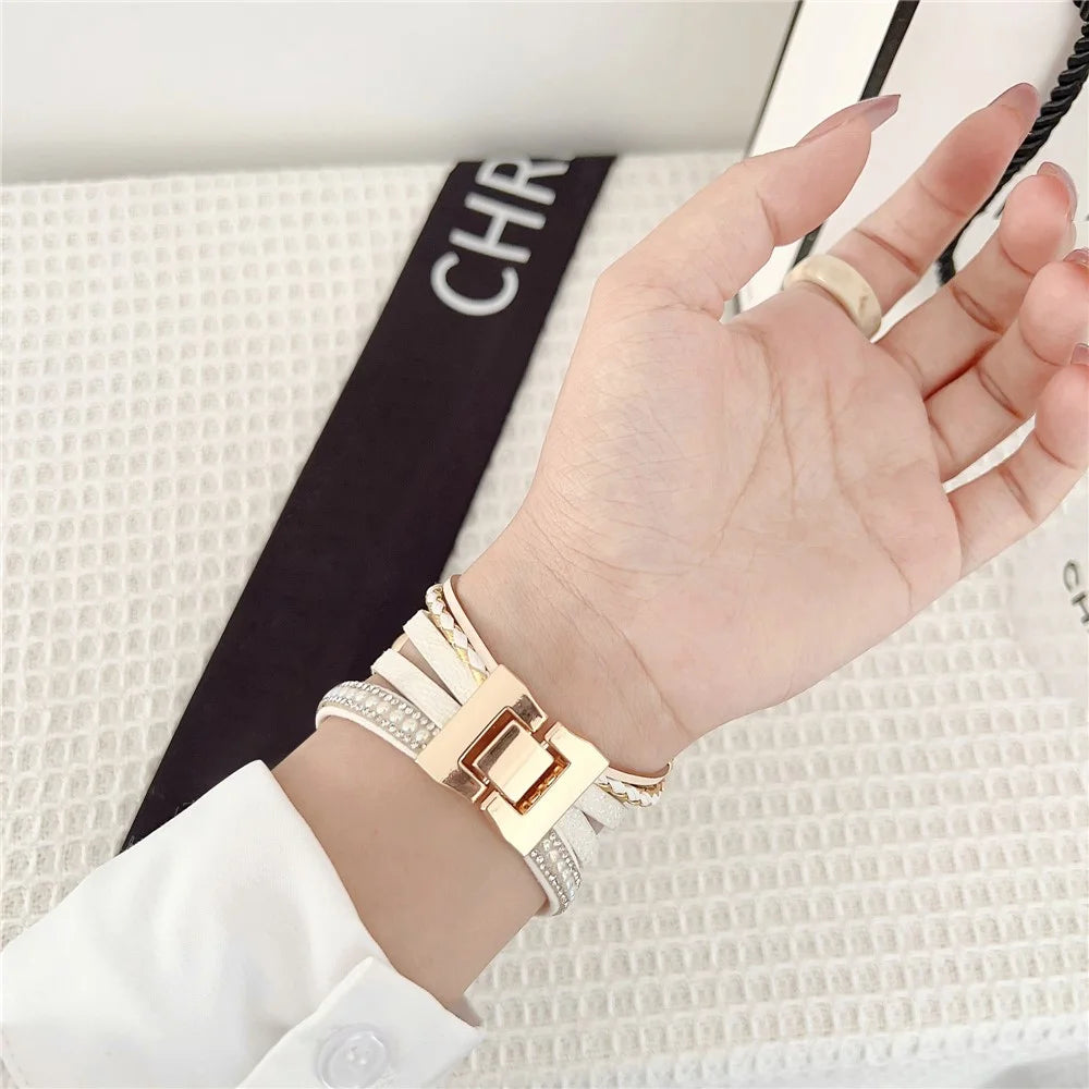For Apple Watch Ultra 3 2 1 49mm / Series 11 10 46mm / 9 8 7 45mm / SE3 SE2 SE 6 5 4 44mm / 3 2 1 42mm Metal Leather Strap Flower Pendant Bracelet Watch Band - Pink - 3