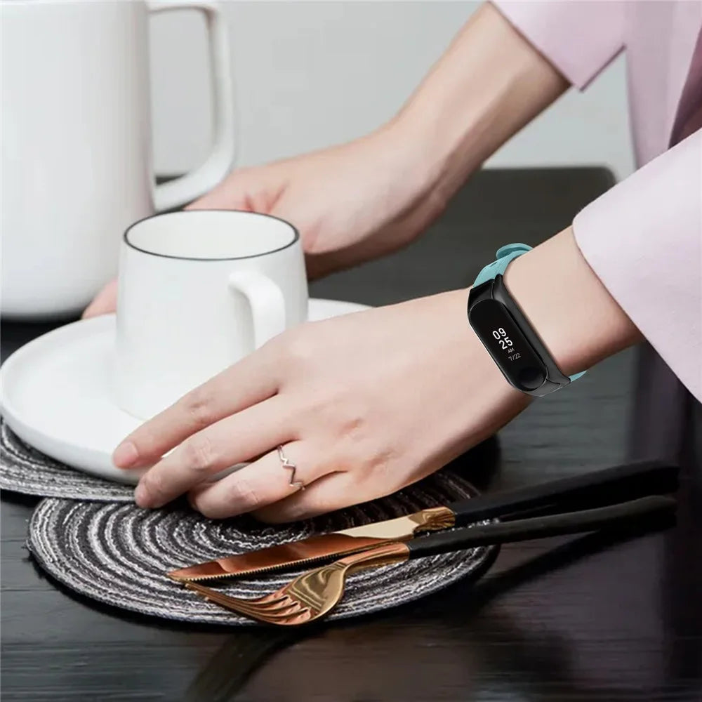 For Xiaomi Smart Band 8 Genuine Cowhide Leather Watch Band Rivets Wrist Strap with Black Watch Case - Blue - 6