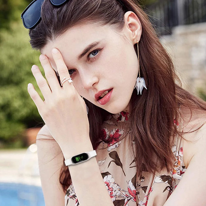 For Xiaomi Smart Band 8 Watch Bands Genuine Cowhide Leather Straps with Silver Watch Case - White - 4