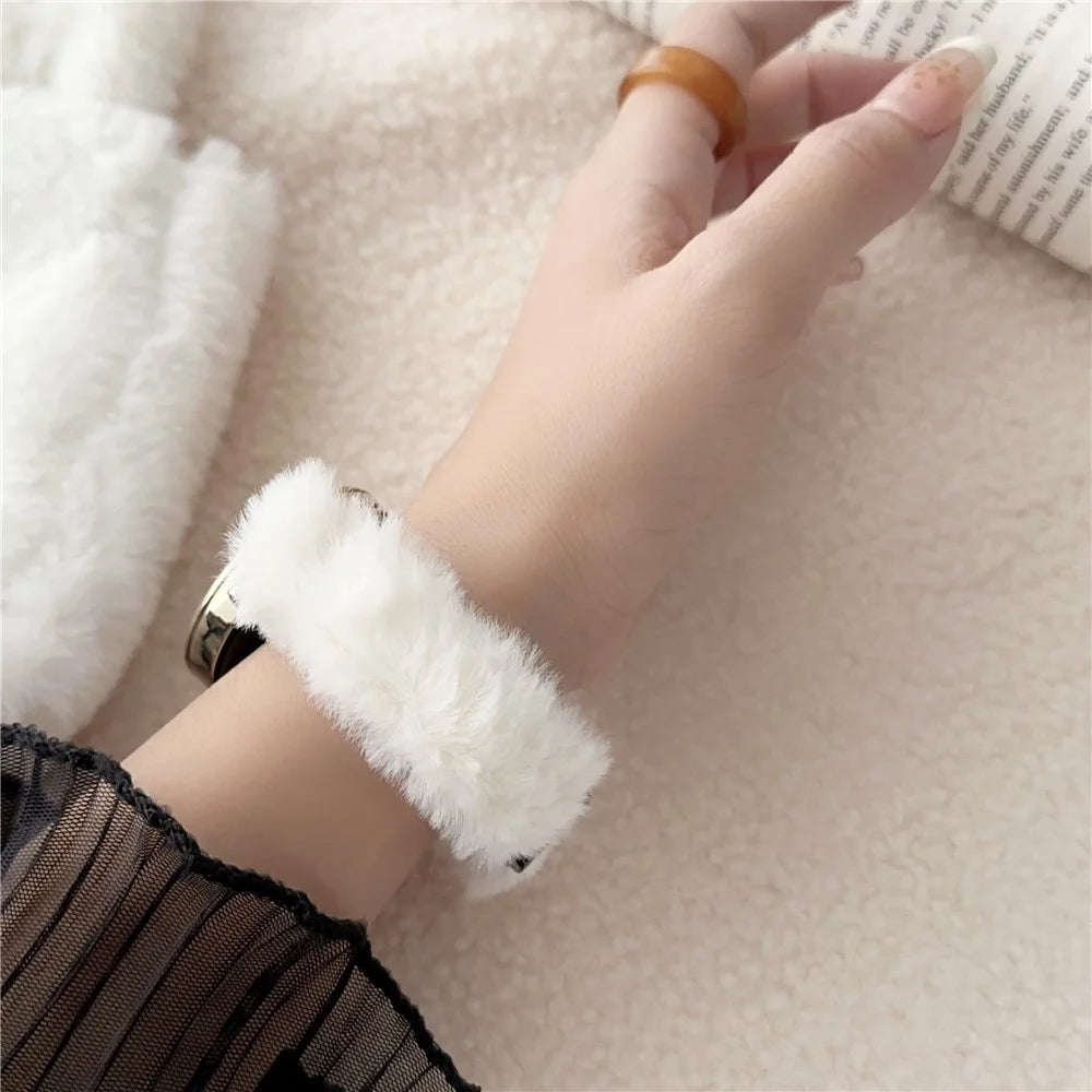 20mm Universal Smart Watch Stylish Plush Wrist Strap Folding Magnetic Buckle Replacement Band - White - 5