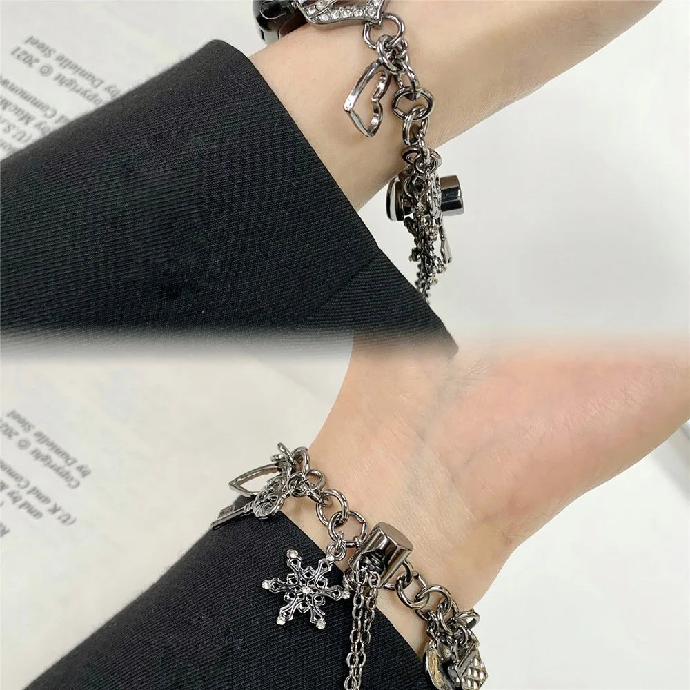 Watch Band for Apple Watch Series 11 10 42mm / 9 8 7 41mm / SE3 SE2 SE 6 5 4 40mm / 3 2 1 38mm Snowflake Charm Watch Strap - Gold - 2
