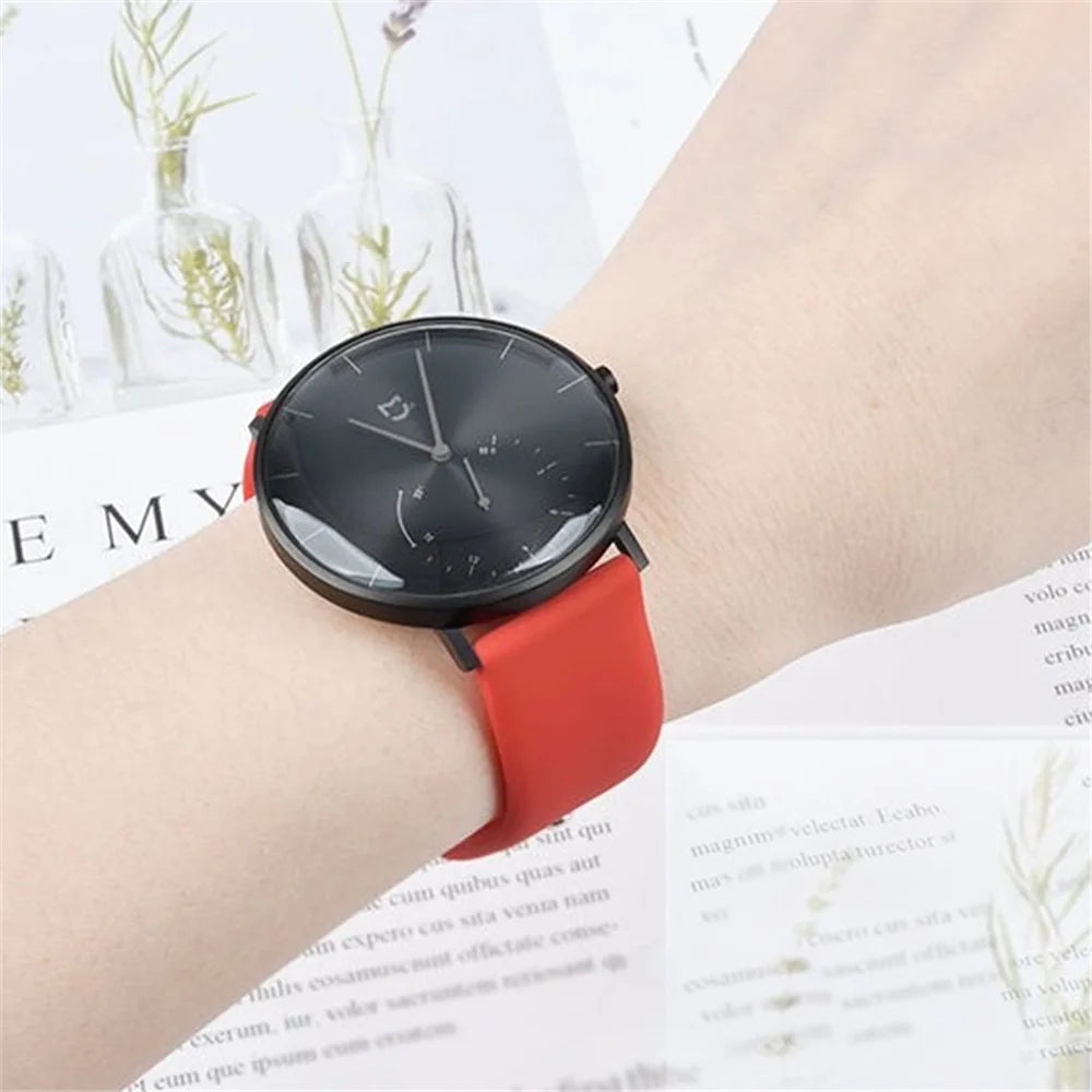 KALEBOL KLB-DKGJ-001 For Huawei Watch GT 4 41mm / Garmin Venu 3S 18mm Silicone Band Watch Strap - White - 4