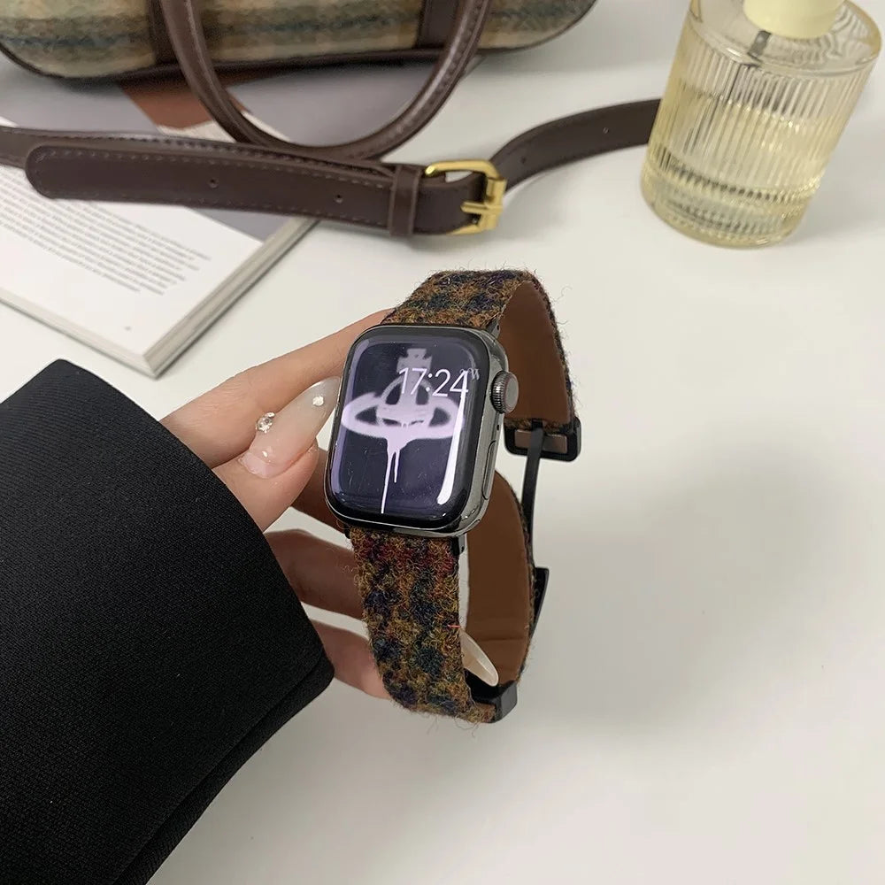 For Apple Watch Series 11 10 42mm / 9 8 7 41mm / SE3 SE2 SE 6 5 4 40mm / 3 2 1 38mm Magnetic Buckle Woolen Strap - Coffee+Black - 3