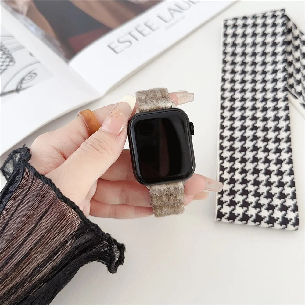 For Apple Watch Series 11 10 42mm / 9 8 7 41mm / SE3 SE2 SE 6 5 4 40mm / 3 2 1 38mm Plaid Pattern Woolen Watch Band - Coffee - 2