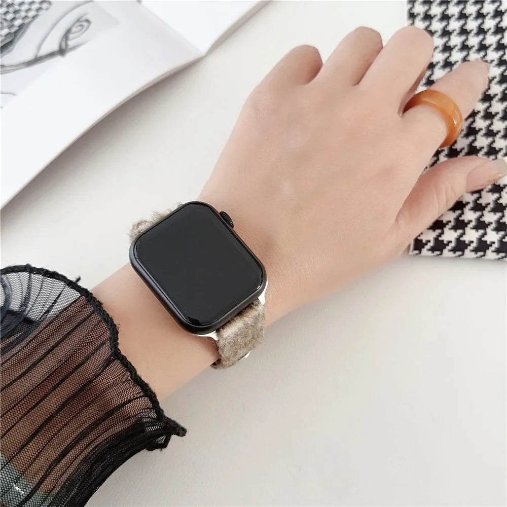 For Apple Watch Series 11 10 42mm / 9 8 7 41mm / SE3 SE2 SE 6 5 4 40mm / 3 2 1 38mm Plaid Pattern Woolen Watch Band - Coffee - 3