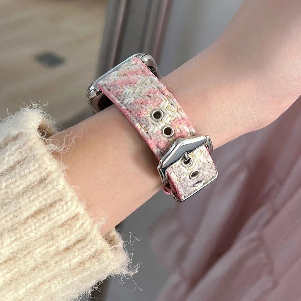For Apple Watch Ultra 3 2 1 49mm / Series 11 10 46mm / 9 8 7 45mm / SE3 SE2 SE 6 5 4 44mm / 3 2 1 42mm Stylish Art Woolen Wristband Strap - Pink+White - 6