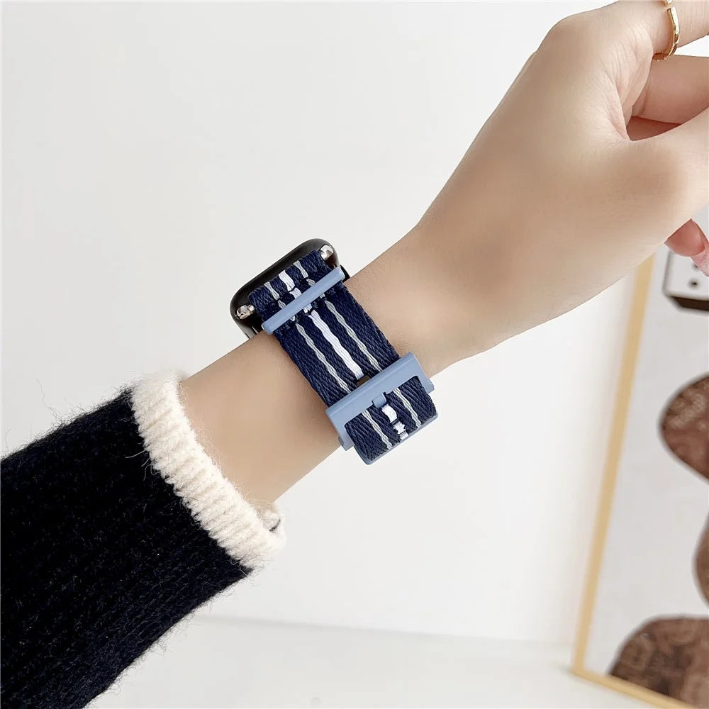 For Apple Watch Ultra 3 2 1 49mm / Series 11 10 46mm / 9 8 7 45mm / SE3 SE2 SE 6 5 4 44mm / 3 2 1 42mm Nylon Watch Strap - Black / White - 4