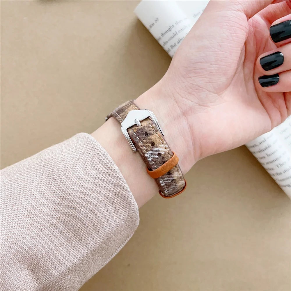 For Apple Watch Series 11 10 42mm / 9 8 7 41mm / SE3 SE2 SE 6 5 4 40mm / 3 2 1 38mm Woolen Watch Band - Coffee / White - 2