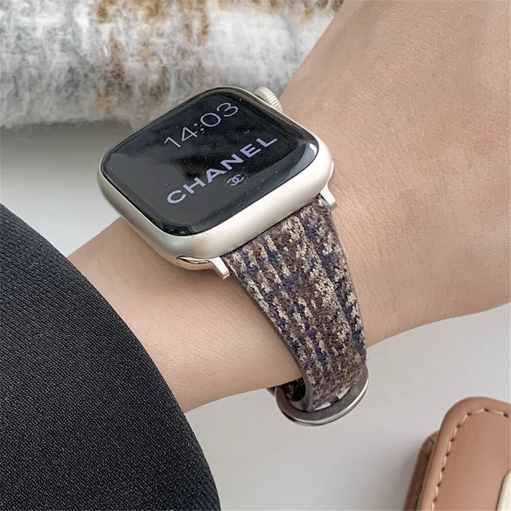 For Apple Watch Ultra 3 2 1 49mm / Series 11 10 46mm / 9 8 7 45mm / SE3 SE2 SE 6 5 4 44mm / 3 2 1 42mm Woolen Watch Band - Black Coffee - 4