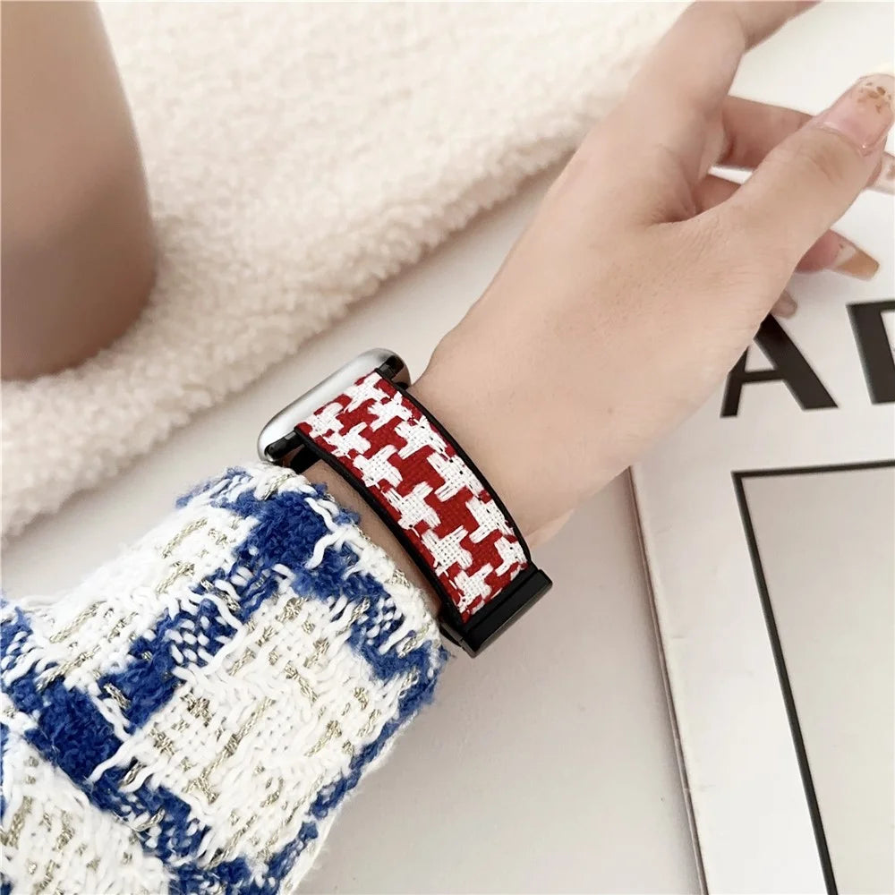 For Apple Watch Ultra 3 2 1 49mm / Series 11 10 46mm / 9 8 7 45mm / SE3 SE2 SE 6 5 4 44mm / 3 2 1 42mm Nylon+Silicone Strap - Red+White - 3