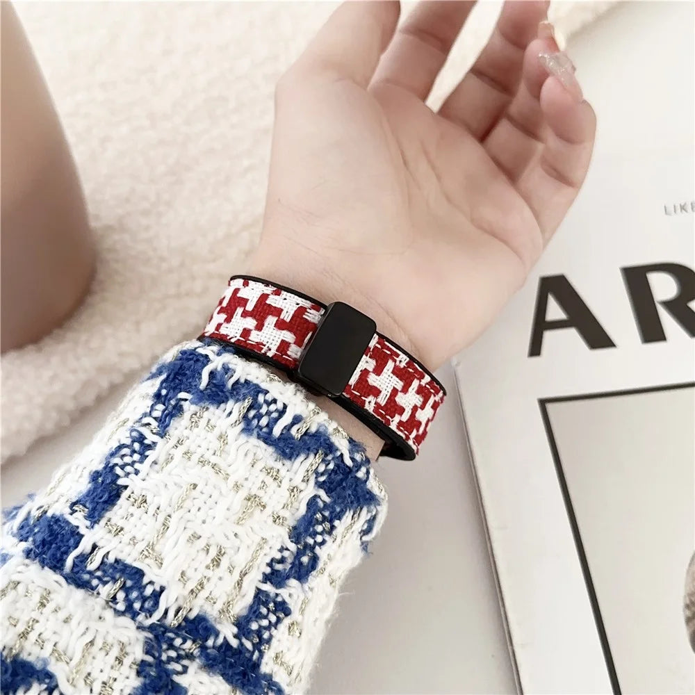 For Apple Watch Ultra 3 2 1 49mm / Series 11 10 46mm / 9 8 7 45mm / SE3 SE2 SE 6 5 4 44mm / 3 2 1 42mm Nylon+Silicone Strap - Red+White - 4