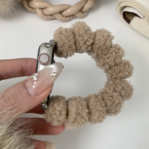 For Apple Watch Ultra 3 2 1 49mm / Series 11 10 46mm / 9 8 7 45mm / SE3 SE2 SE 6 5 4 44mm / 3 2 1 42mm Plush Watch Strap - Khaki - 1
