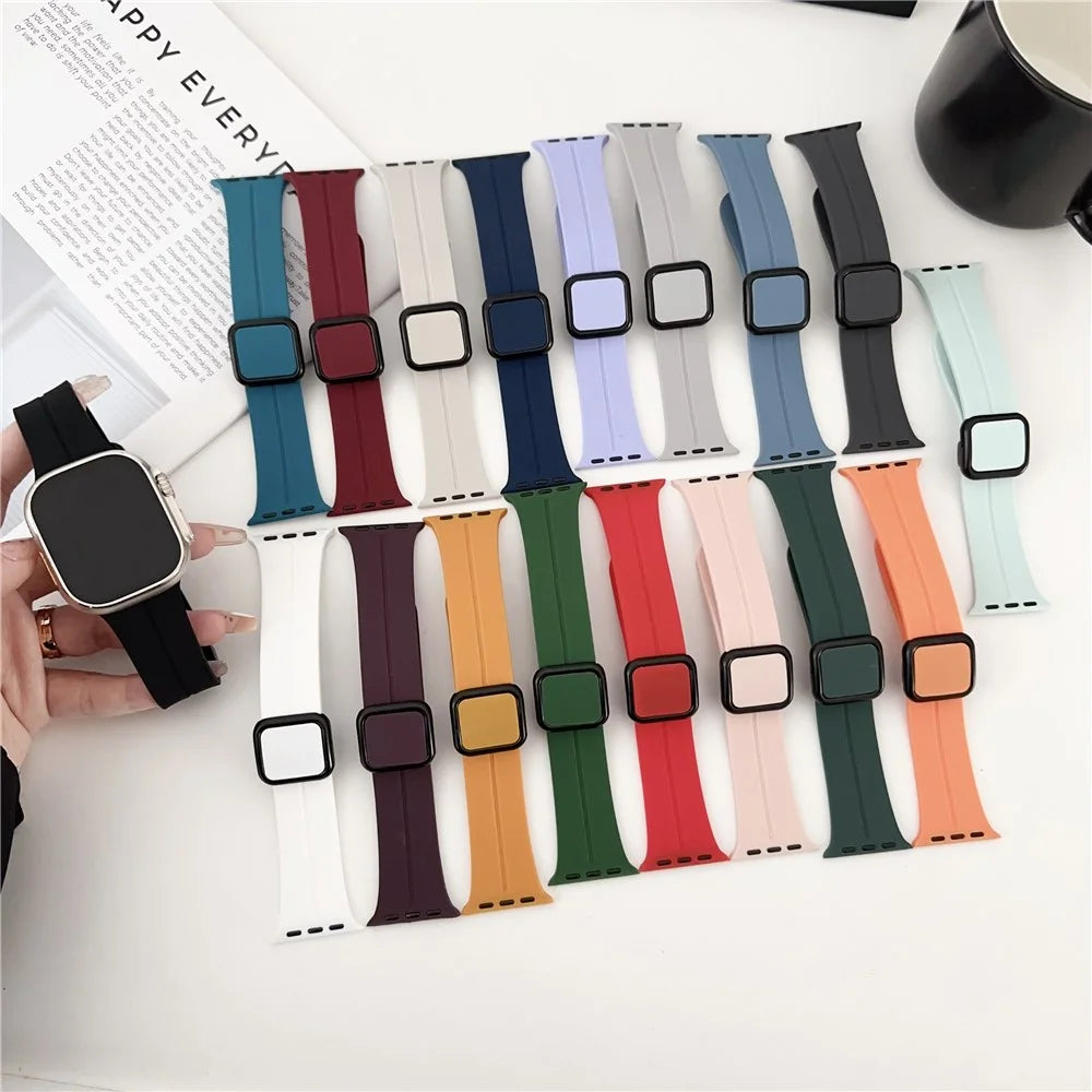 For Apple Watch Series 11 10 42mm / 9 8 7 41mm / SE3 SE2 SE 6 5 4 40mm / 3 2 1 38mm Silicone Watch Strap with Square Buckle - Starlight - 6