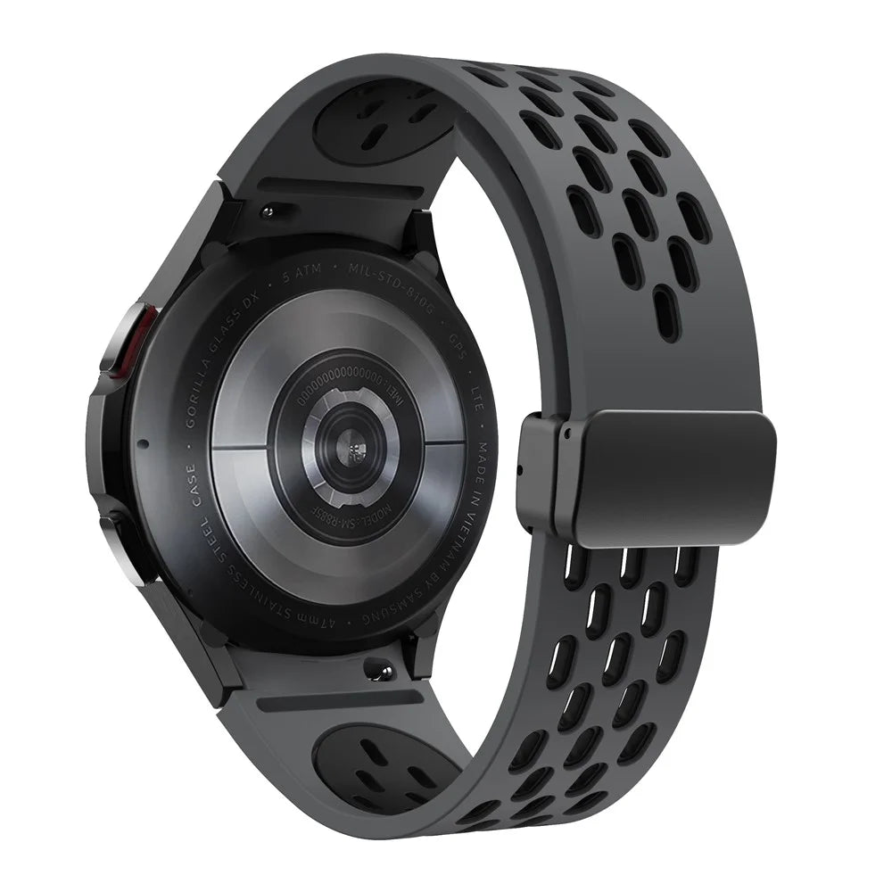For Samsung Galaxy Watch FE 40mm / Watch6 40mm / Watch6 44mm / Watch6 Classic 43mm Silicone Watchband Black Buckle Strap - Black - 3