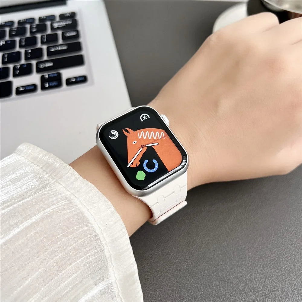 KALEBOL KLB-CXGJ-002 For Apple Watch Ultra 3 2 1 49mm / Series 11 10 46mm / 9 8 7 45mm / SE3 SE2 SE 6 5 4 44mm / 3 2 1 42mm Silicone Band - Starlight+Pink - 4
