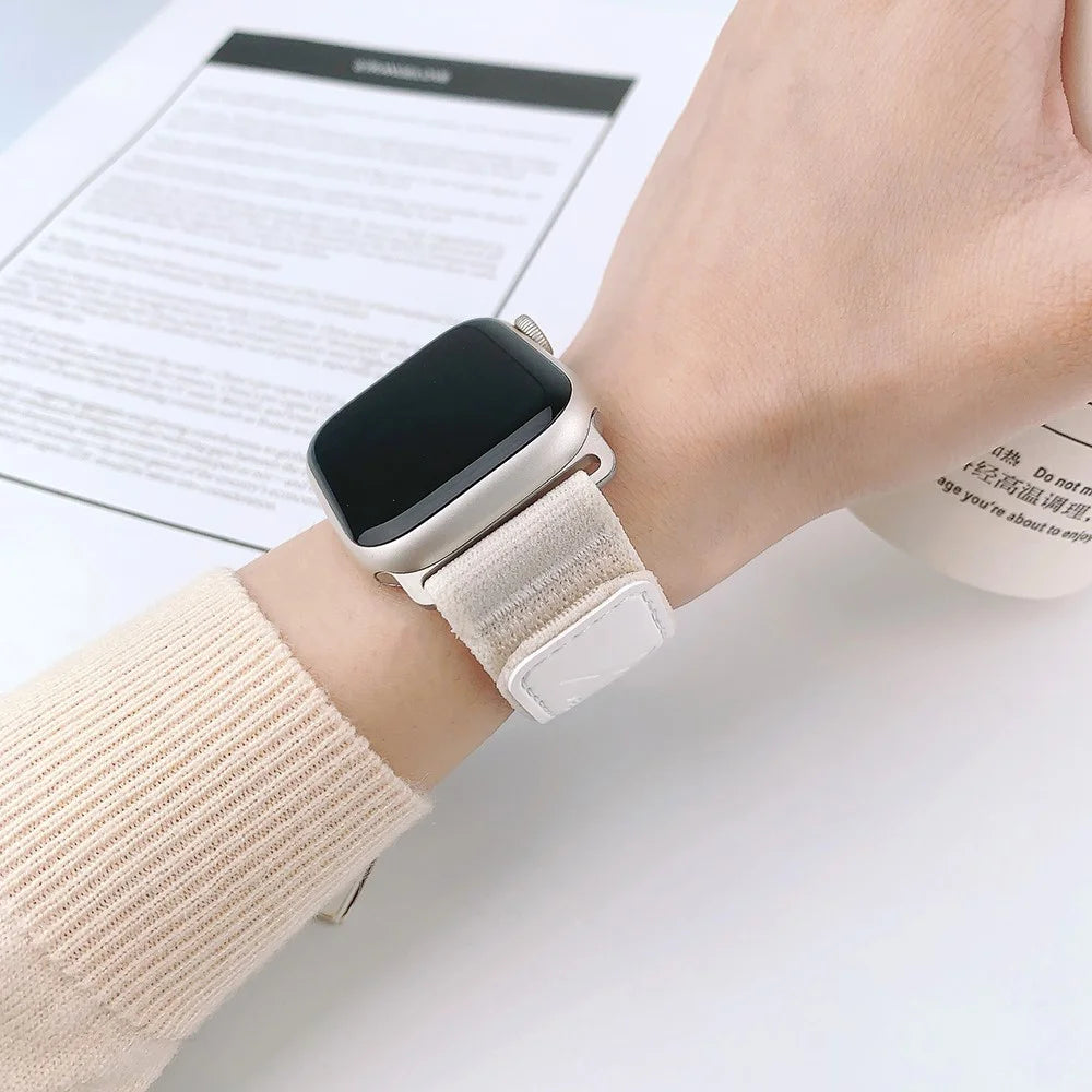 For Apple Watch Series 11 10 42mm / 9 8 7 41mm / SE3 SE2 SE 6 5 4 40mm / 3 2 1 38mm Wrist Strap Nylon Watch Band - Starlight - 4