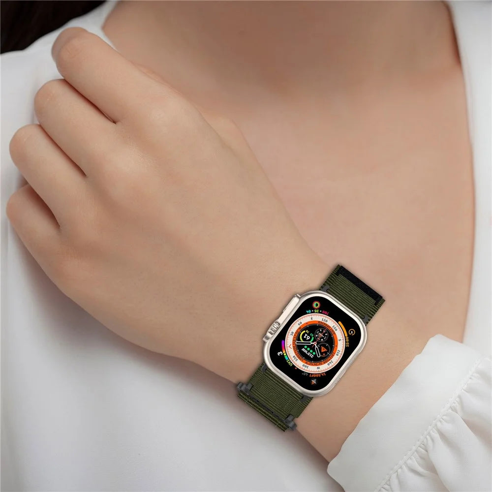 For Apple Watch Series 11 10 42mm / 9 8 7 41mm / SE3 SE2 SE 6 5 4 40mm / 3 2 1 38mm Nylon Band Sticky Magic Clasp Bracelet - Black - 4