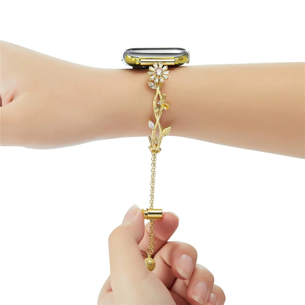 For Apple Watch Ultra 3 2 1 49mm / Series 11 10 46mm / 9 8 7 45mm / SE3 SE2 SE 6 5 4 44mm / 3 2 1 42mm Zinc Alloy Watch Band Flower Bangle Bracelet - Gold - 4