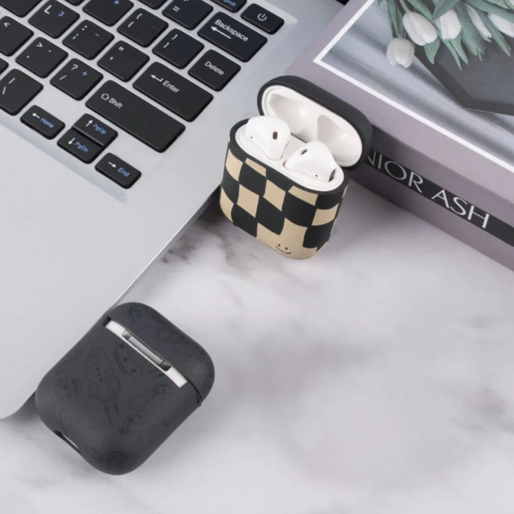 For Apple AirPods with Wireless Charging Case (2019) / AirPods with Charging Case (2019) / (2016) TPU Earphone Charging Case Water Transfer Printing Protective Cover - Black Astronaut - 3