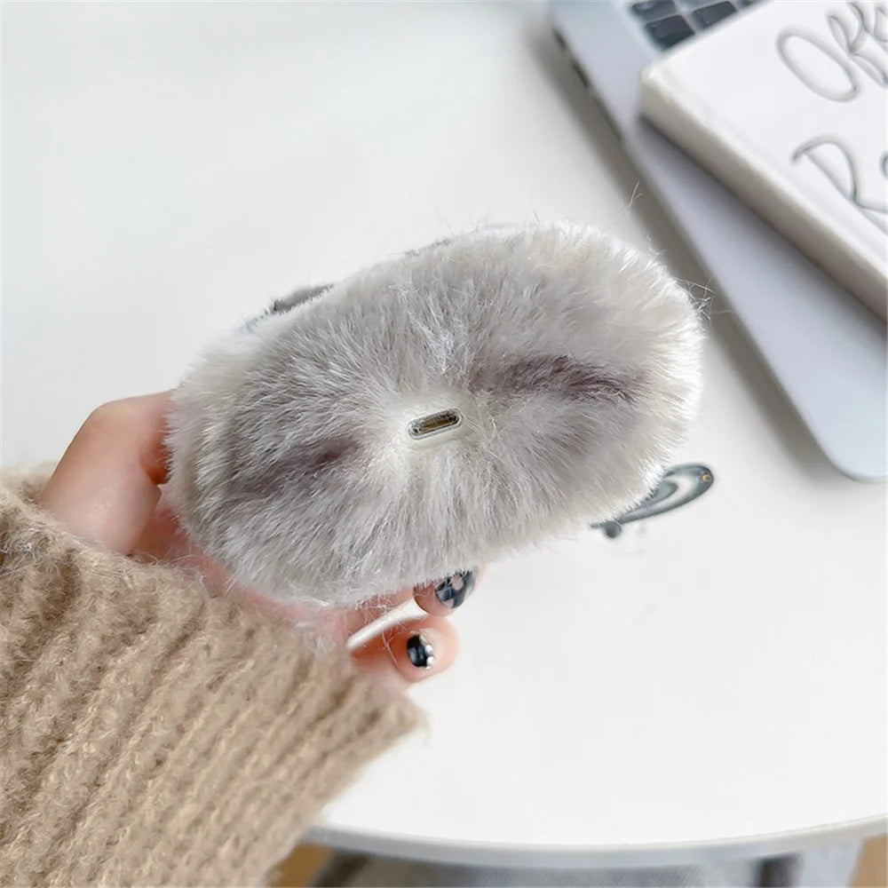 For AirPods with Charging Case (2016) / (2019) / AirPods with Wireless Charging Case (2019) Cute Plush Splicing Earphone Case Protective Cover with Heart Pendant - Black / White - 5