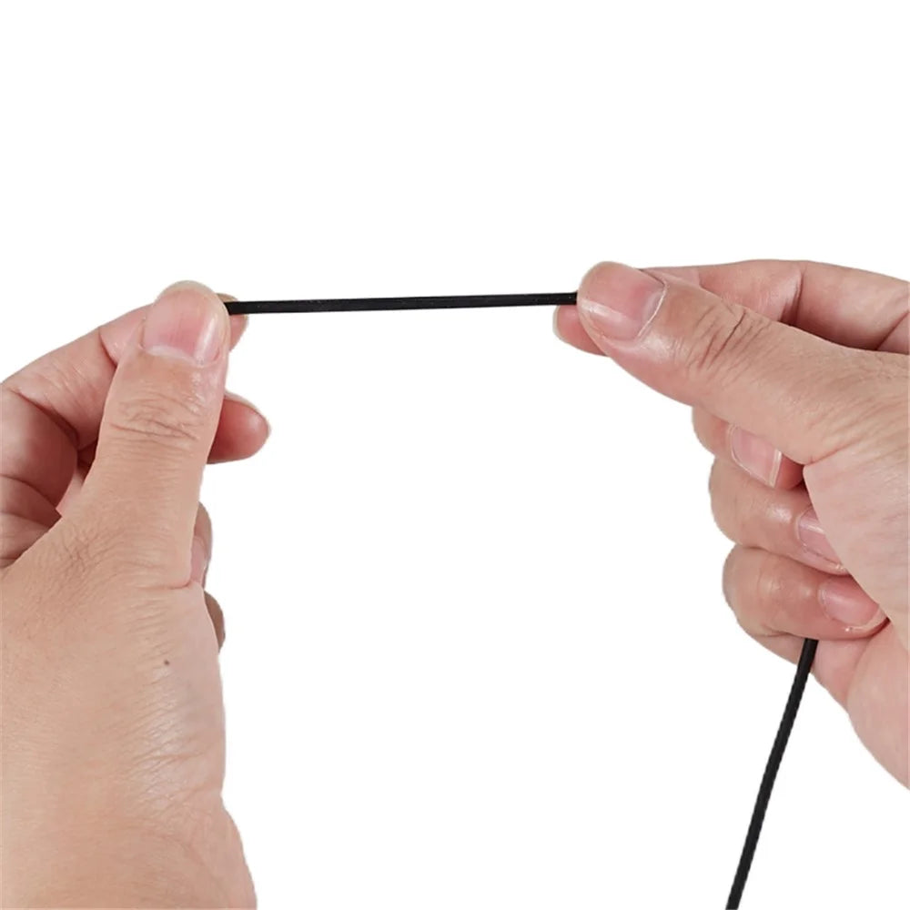70cm Silicone Neck Strap for Apple AirPods , Bluetooth-compatible Earphone Anti-lost Neck Lanyard Rope for Outdoor Activity - Black - 4