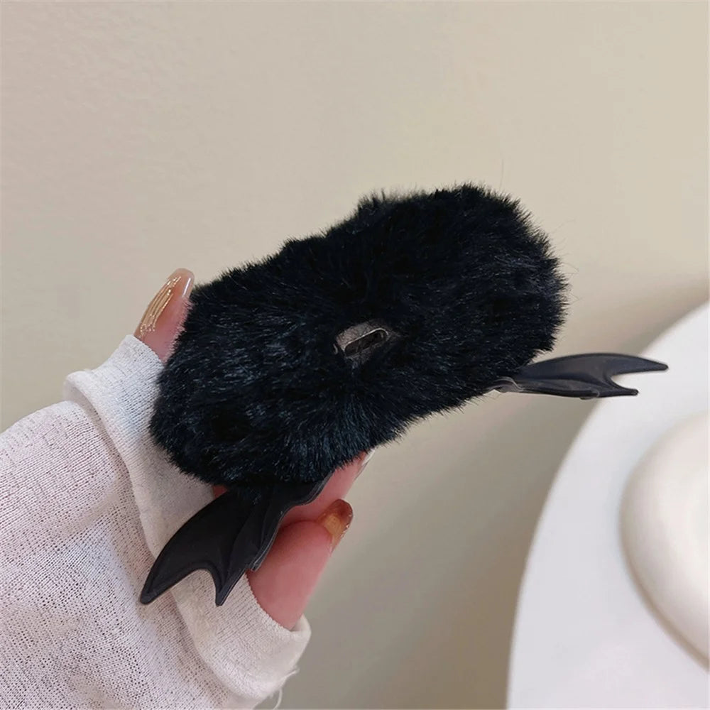 For Apple AirPods with Charging Case (2016) / (2019) / AirPods with Wireless Charging Case (2019) Case Fluffy Little Demon Cover - with Hat - 5