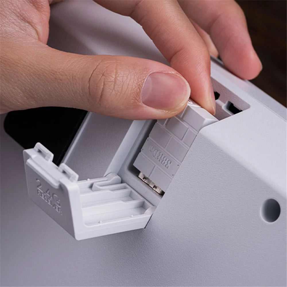 8BITDO Wireless Arcade Stick for Xbox Series X / S Xbox One, Windows Arcade Gaming Joy-Pad with 2.4G Adapter - White - 7