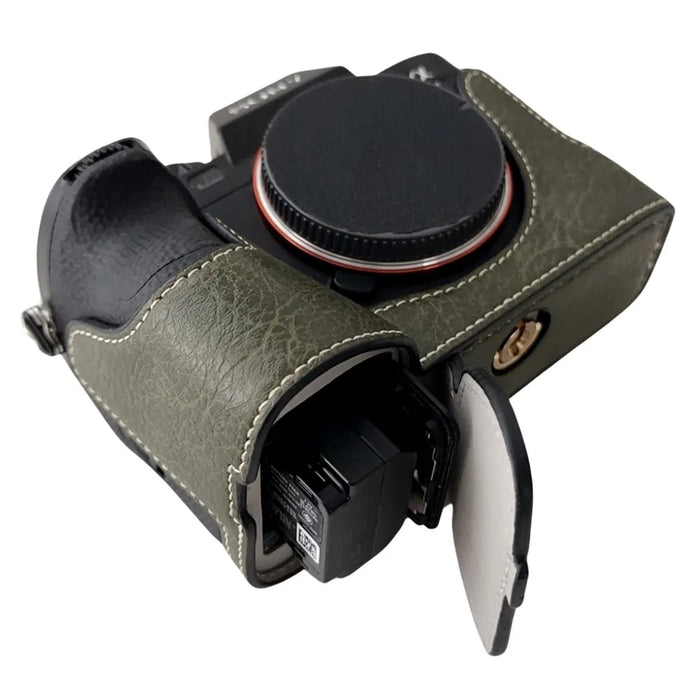 For Sony A7R V / A7 IV / A7S III / Alpha 1 Case Buffalo Texture PU Leather Bottom Case Half Body Camera Cover with Battery Opening - Green - 3