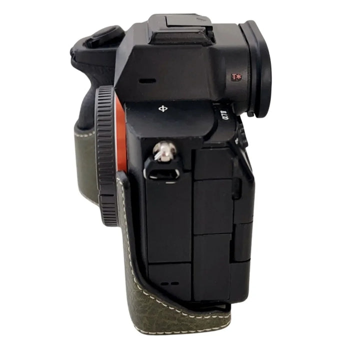 For Sony A7R V / A7 IV / A7S III / Alpha 1 Case Buffalo Texture PU Leather Bottom Case Half Body Camera Cover with Battery Opening - Green - 4