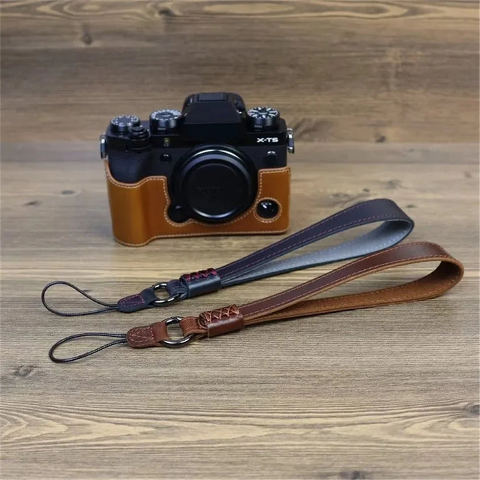 For Fujifilm XT4 / A7r5 / A7M4 / X100v / XH2 Camera Carrying Strap Top Layer Cowhide Leather Quick Release Hand Rope - Black - 5
