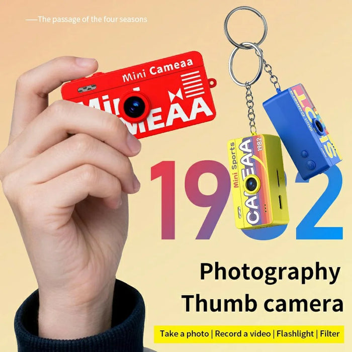 M9 1.47 Inch HD Photo Video CCD Thumb Camera Portable Keychain Mini Digital Camera with Flash  /  Filters - White - 4