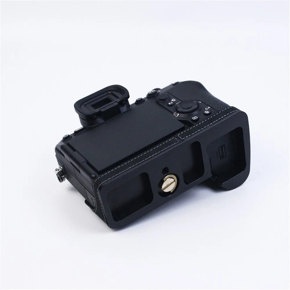 For Sony A7M4/A7S3/A1 Convenient Detachable Camera Bottom Case Protective Half Body Cover Holder - Black - 6