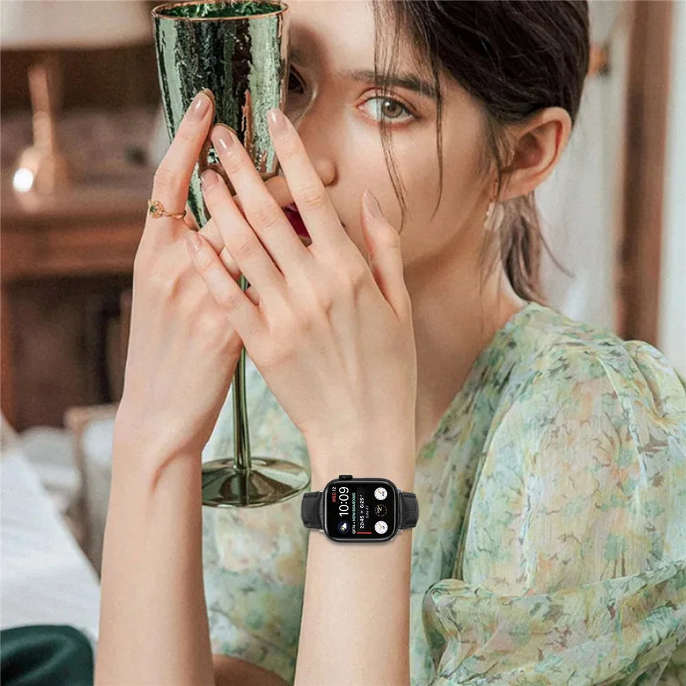 Genuine Leather Metal Buckle Watch Band for Apple Watch Ultra 3 2 1 49mm / Series 11 10 46mm / 9 8 7 45mm / SE3 SE2 SE 6 5 4 44mm / 3 2 1 42mm - Black - 5