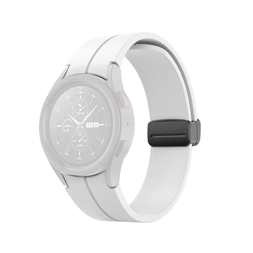 For Samsung Galaxy Watch6 40mm / 44mm / Watch6 Classic 43mm /  47mm / Watch 5 40mm / 44mm / Watch 5 Pro 45mm Silicone Watch Band Replacement Folding Buckle Wrist Strap - White - 1