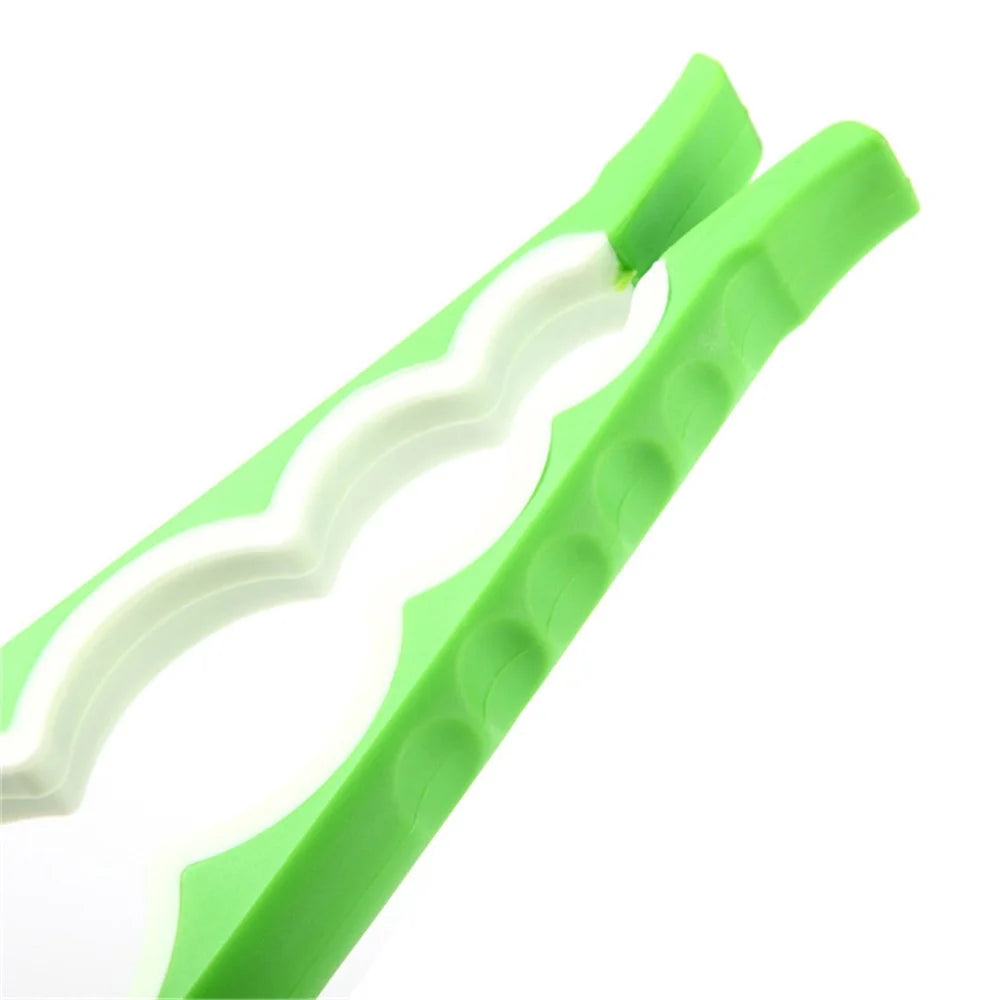 AT7585 4 in 1 Handy Bottle Opener Anti-slip Can Lid Screw Opener Kitchen Tool - Random Color - 3