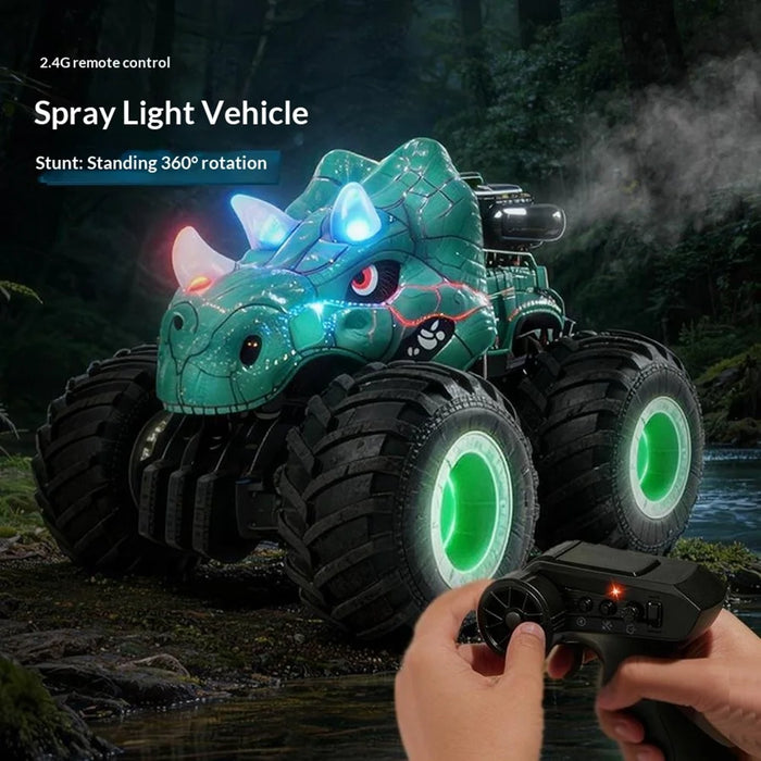 YL-134 2.4GHz Remote Control Bull Stunt Car Off-road Vehicle Boy Girl RC Toy with Water Mist Spray / Light - Bull / Blue - 4