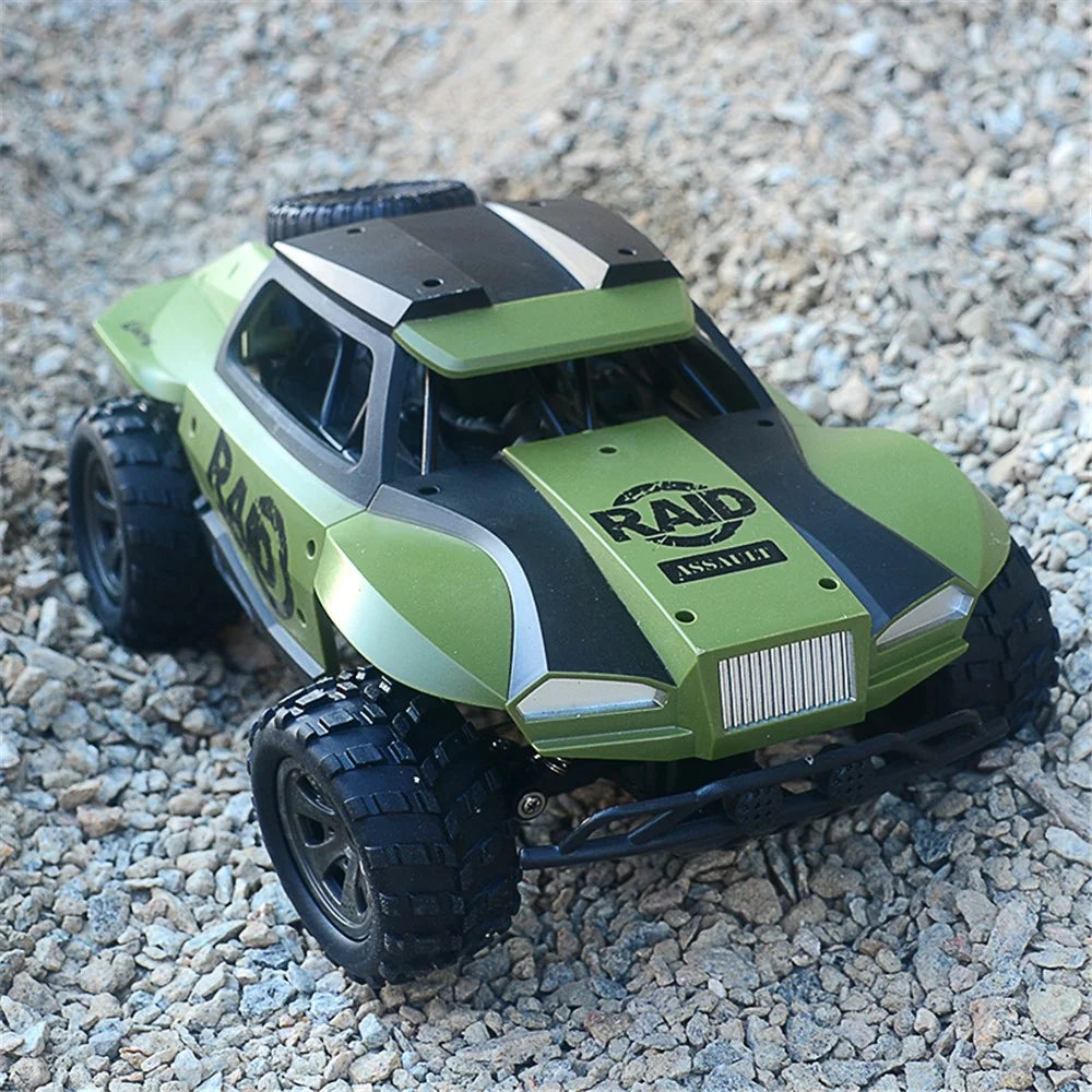 1:18 20KM/H Electric USB Rechargeable RC Car 2.4GHz Remote Control Toy Car - Green - 6