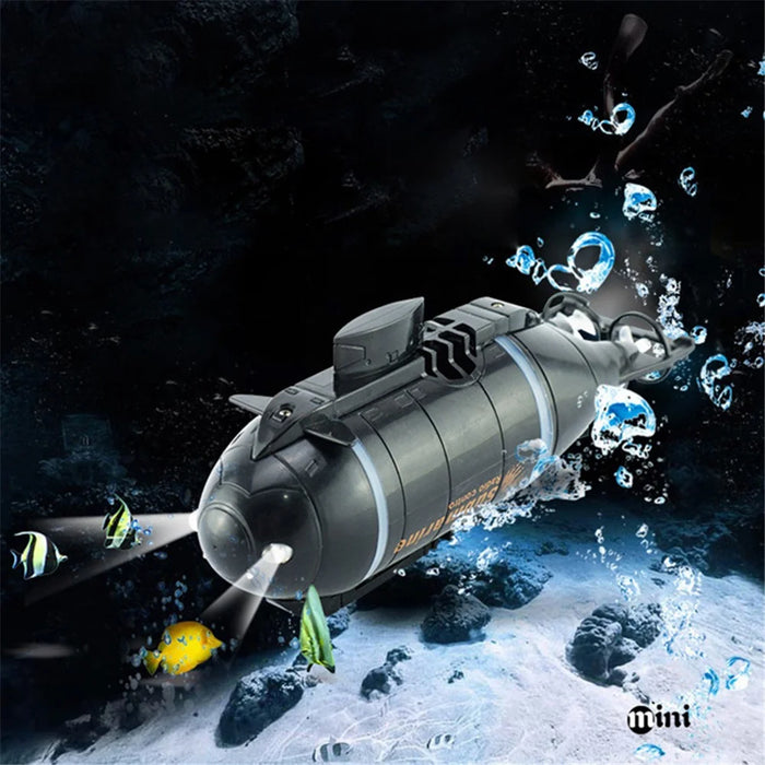 777-586 Wireless 6 Channels 2.4G RC Submarine with LED Lights Electric Mini Submarine Toy - Black - 3