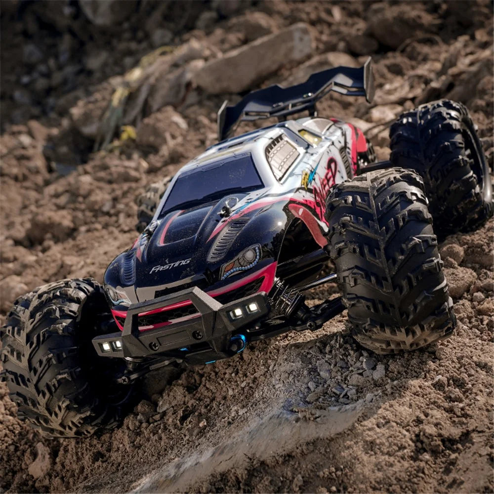 JJRC Q117-A 2.4G 1 / 16 4WD Off-Road Vehicle 70 Km / h High-Speed Climbing Car IPX4 Splash-Proof ESC RC Car with LED Headlights - Red - 7
